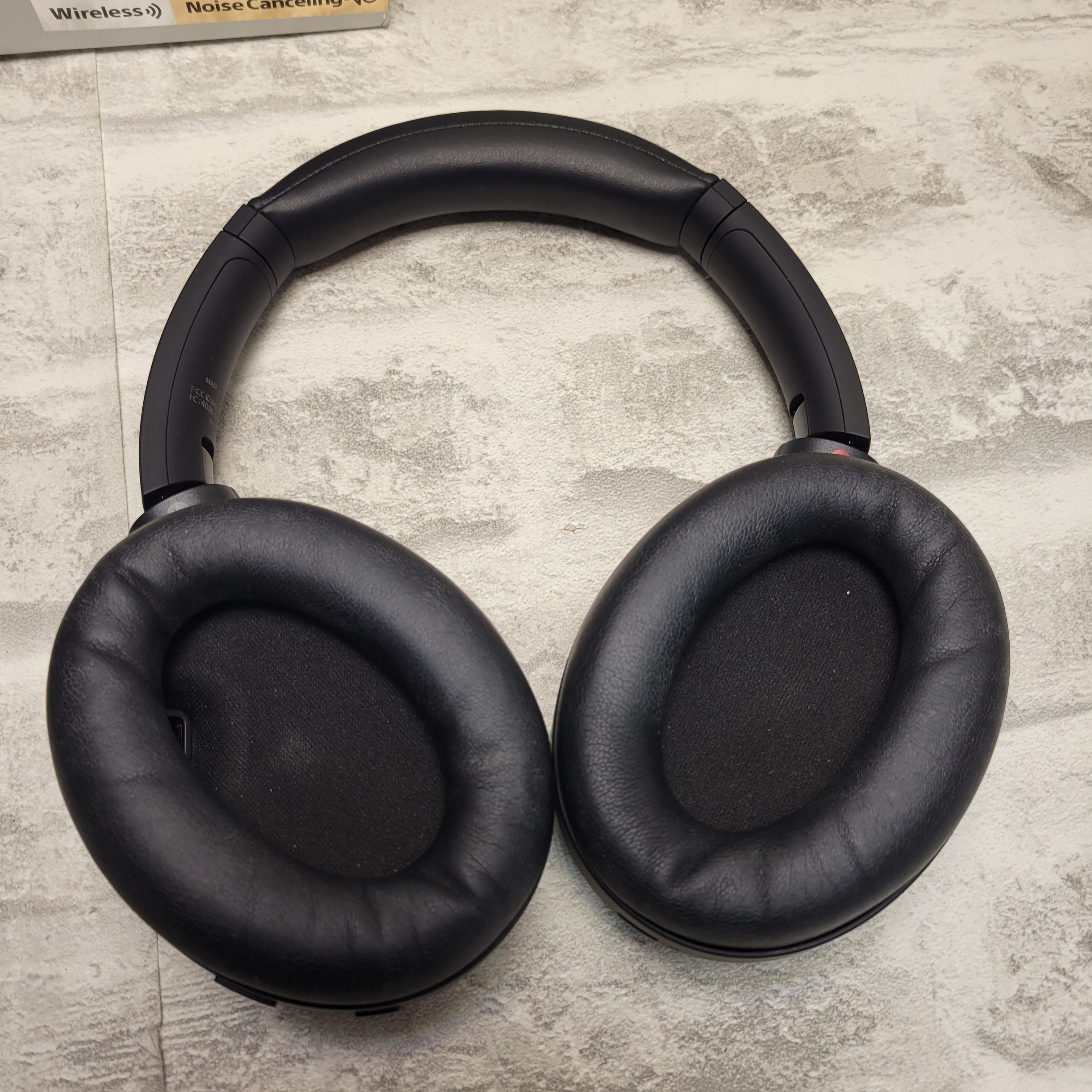 Sony WH-1000XM4 Wireless Premium Noise Canceling Overhead Headphones, Black (7783095697646)